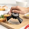 Spremiaglio da tavolo Ototo Design Rockula plastica acciaio inox nero bianco