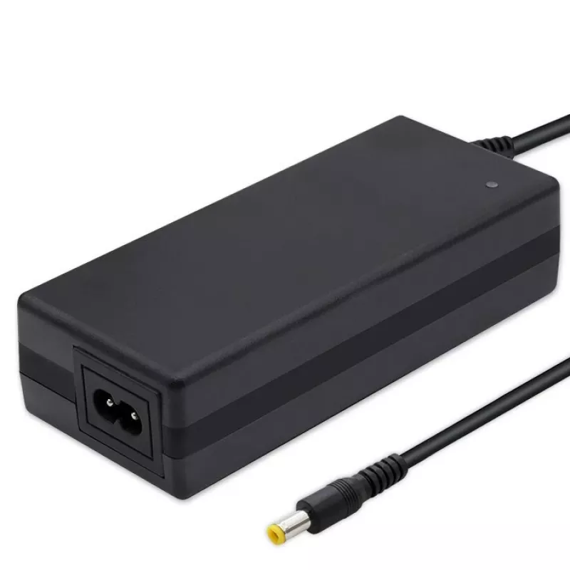 Qoltec 50761 caricabatterie per batterie e-bike 36V | 42V | 2A | 5,5*2,5