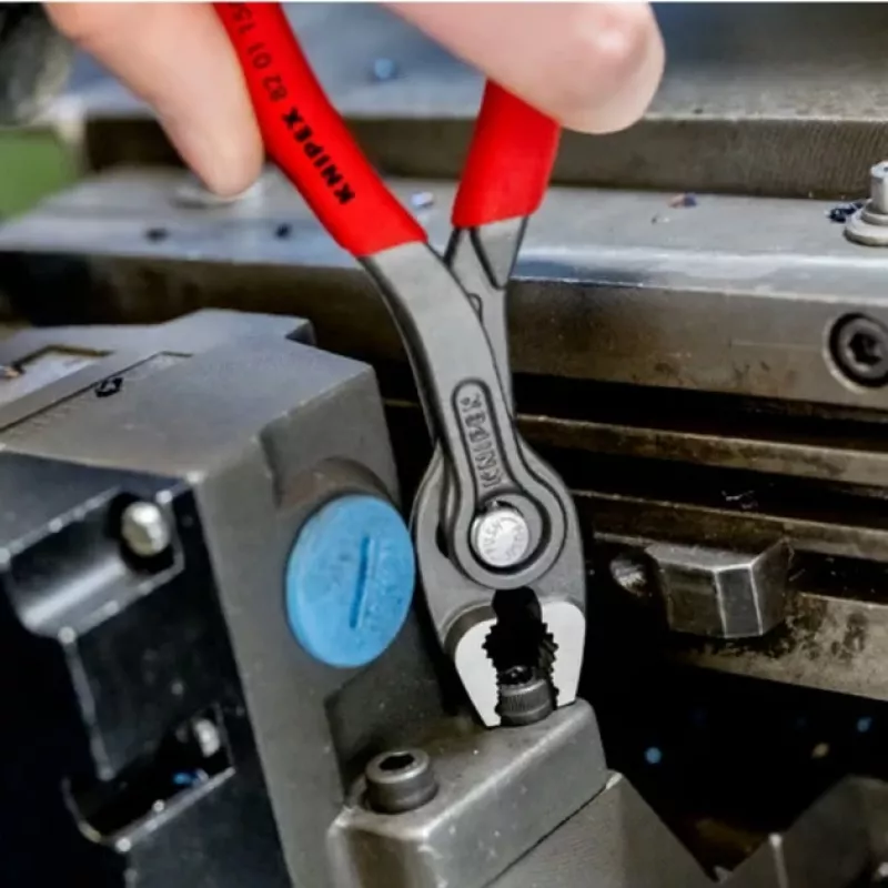 Pinza Knipex 82 01 150 — lunghezza 150 mm, modello 82 01 150
