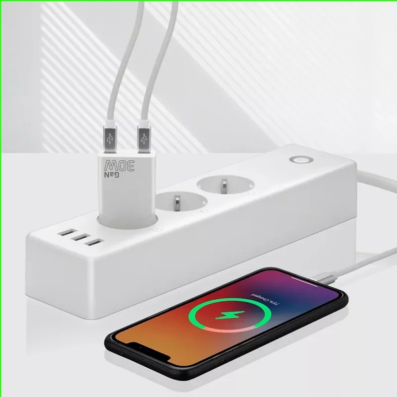 Alimentatore everActive SC-385Q super sottile QC 4 Fast Charging — caricabatterie USB rapido, design compatto