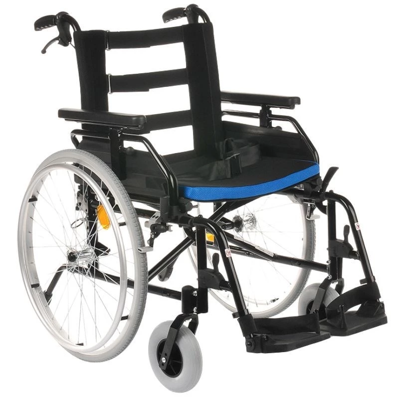 Carrozzina pieghevole MDH Cameleon 18' — sedia mobile compatta e portatile