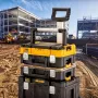 Valigetta porta utensili DeWalt DWST83344-1, impermeabile, gialla, 440×183×332 mm, 2 maniglie, chiudibile a chiave