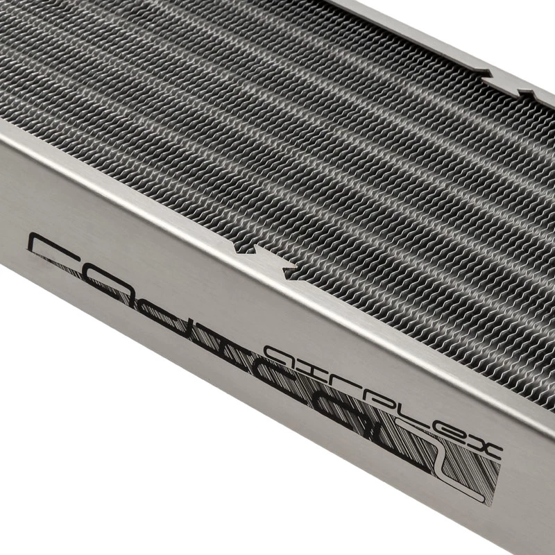 Blocco dissipatore Aqua-Computer 33705 — alluminio/rame/acciaio inox, 320×140×40 mm, grigio/argento
