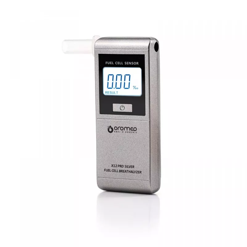 Etilometro ORO‑MED X12 PRO SILVER — etilometro senza contatto, range 0–4 g/L, LCD, batterie AAA