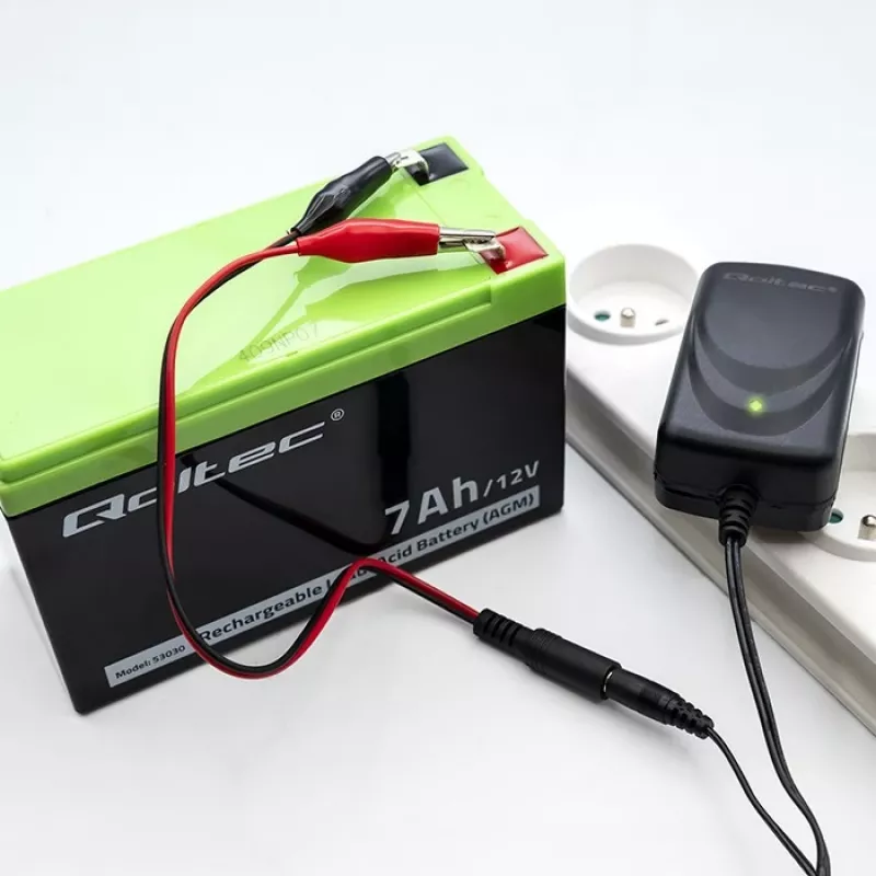 Caricabatterie QOLTEC Charger AGM GEL STD 6V 1A per batterie al piombo-acido 6V, AGM e Gel