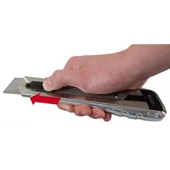 Taglierino a lama segmentabile Stanley FATMAX PRO 25mm