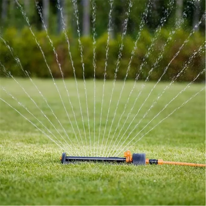 Fiskars 1023661 irrigatore in metallo nero, arancione