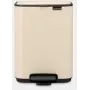 Secchio con pedale BRABANTIA Bo 4L — secchio con pedale in acciaio inox da 4 litri, beige soft