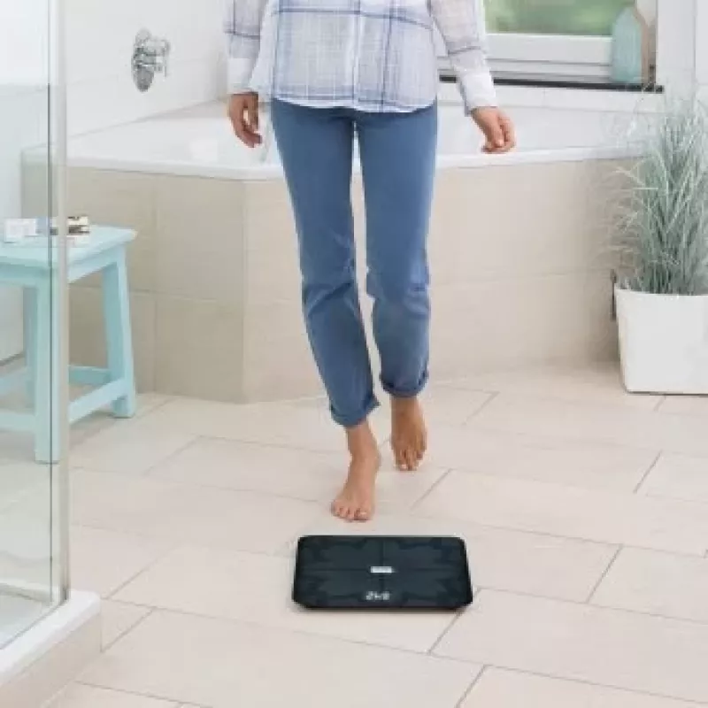 Medisana BS 450 bilancia pesapersone con analisi corporea, max 180kg, nero, Bluetooth, sensori ITO (40510)