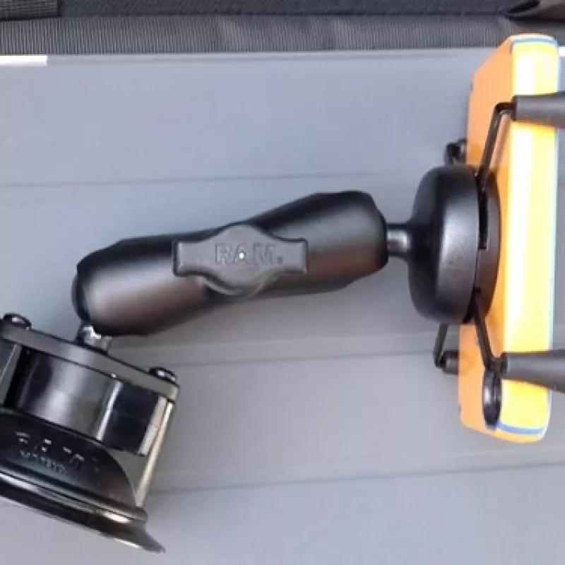 RAM Mounts supporto telefono X-Grip con ventosa Twist-Lock
