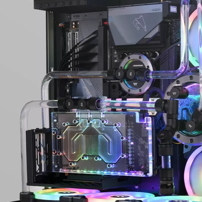 Thermaltake Pacific Hard Tube 16mm OD 12mm ID 500mm confezione da 4 retail (CL-W434-PL16TR-A)