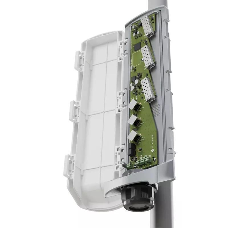 Switch di rete MikroTik CSS606-1G-2Gi-3S+OUT switch 6 porte con uplink 1G e 10G SFP+
