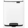 Secchio con pedale BRABANTIA Bo 4L, compatto secchio bianco da 4 litri con pedale