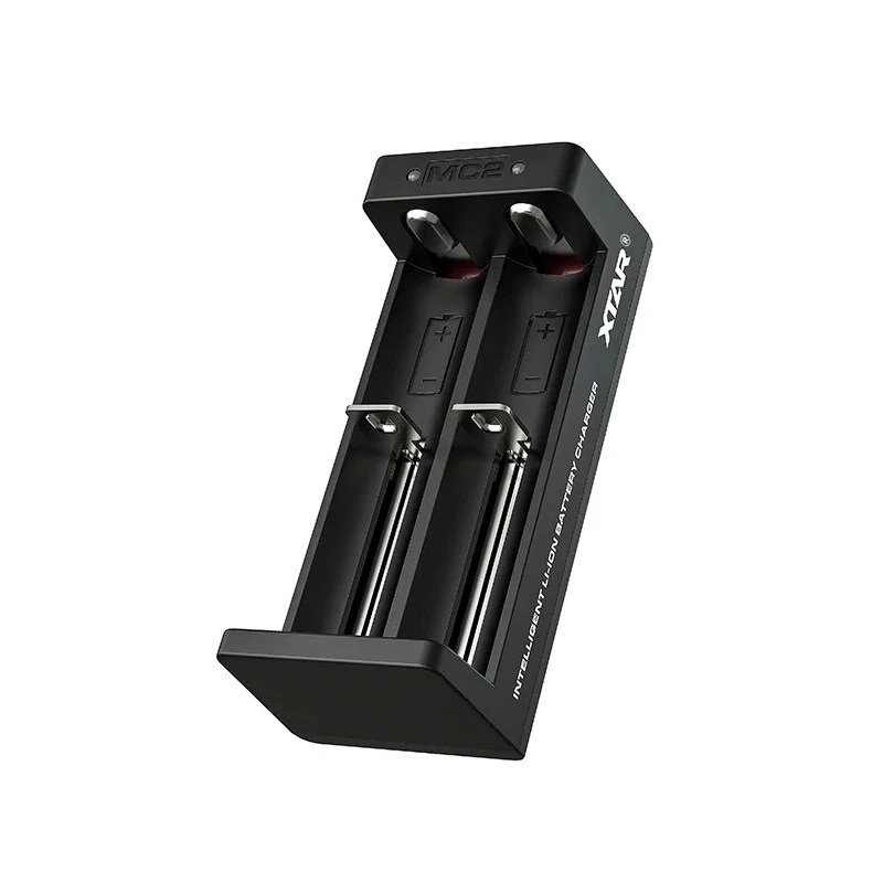 Caricabatterie per batterie Li-Ion XTAR a doppio slot per celle 18650, ingresso USB-C, 2 slot, nero, indicatori LED