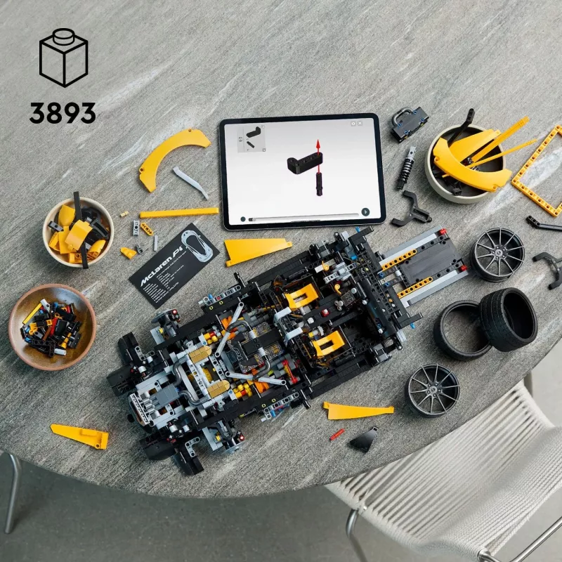LEGO Technic 42172 Set modellino auto McLaren P1 per adulti