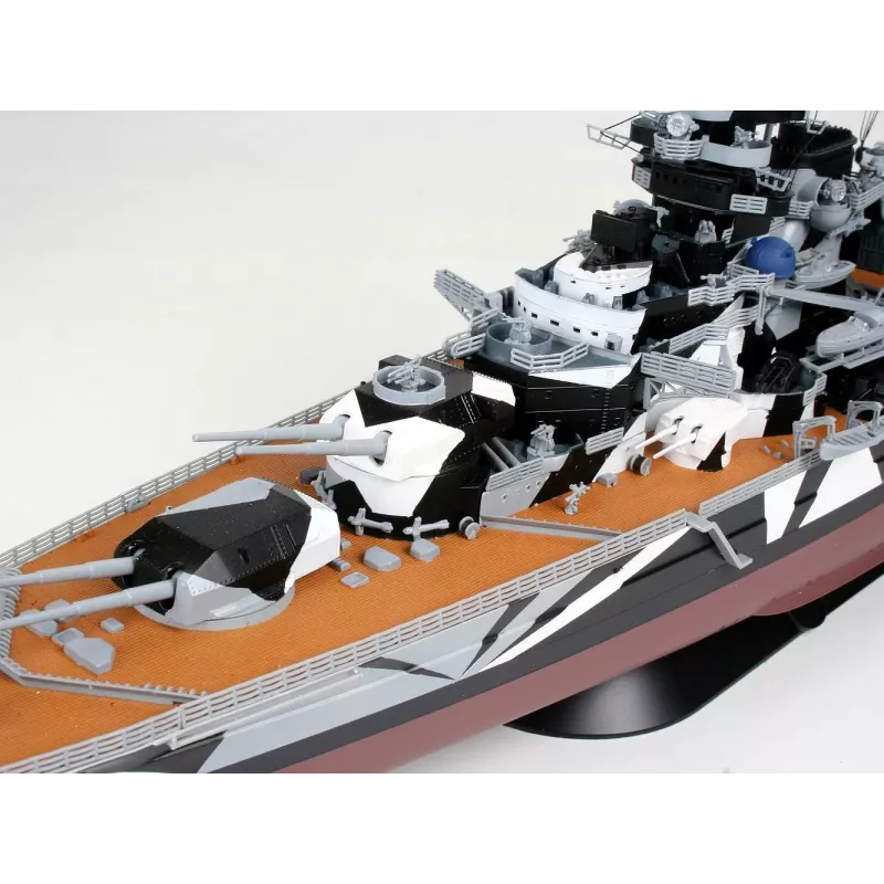 Modello in plastica nave REVELL Tirpitz scala 1:350