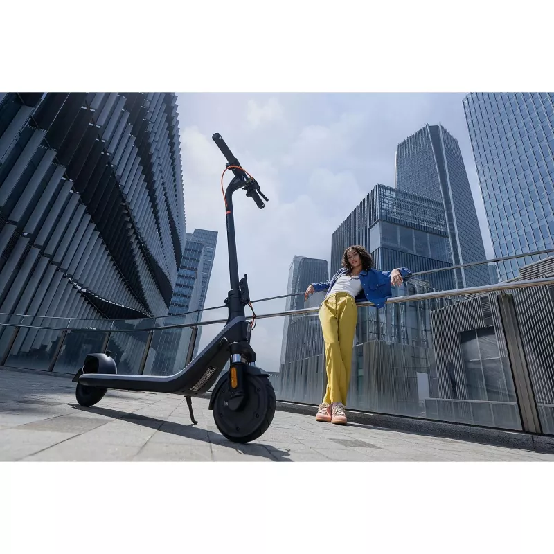 Monopattino elettrico Ninebot Segway E2 Plus E II by Segway — monopattino elettrico city per pendolari