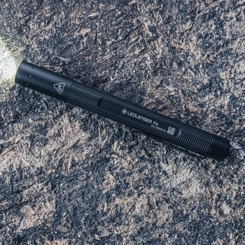 Ledlenser P4 torcia LED a penna, nera