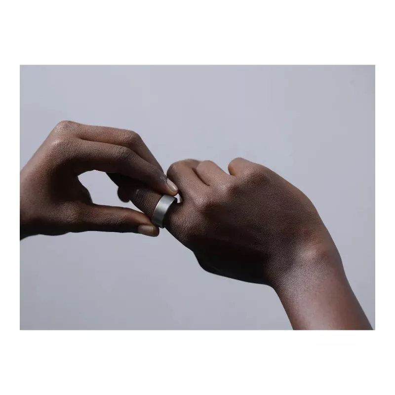 Ultrahuman Ring Air Raw Titanium Taglia 7
