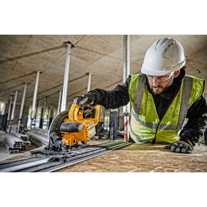DeWALT DCS579NT-XJ Sega circolare portatile 19 cm Nero, Grigio, Giallo 5800 giri/min