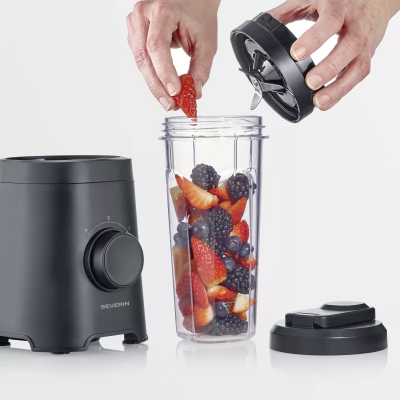 Frullatore da tavolo SEVERIN SM 3743 — caraffa 0,6 L, 320 W, nero, lame in acciaio inox