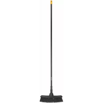 Fiskars 1025921 scopa per esterni nero