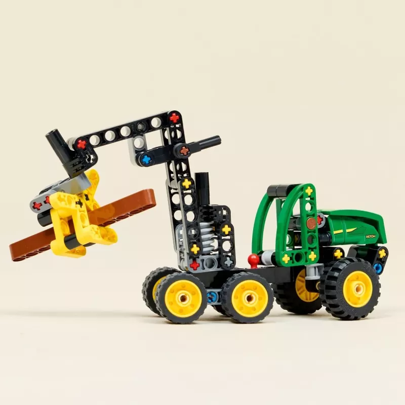 LEGO TECHNIC 42218 John Deere 1470H Harvester