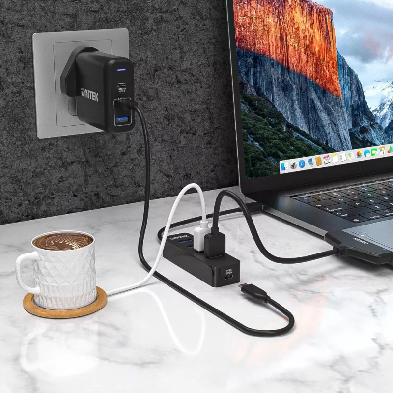 UNITEK uHUB Q4 USB 3.2 Gen 1 (3.1 Gen 1) Type-A 5000 Mbit/s nero