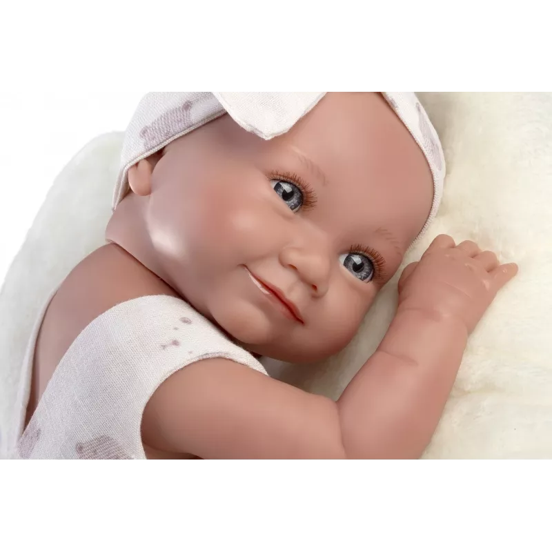 Bambola neonato in vinile 40 cm di Llorens con tratti realistici e corpo morbido
