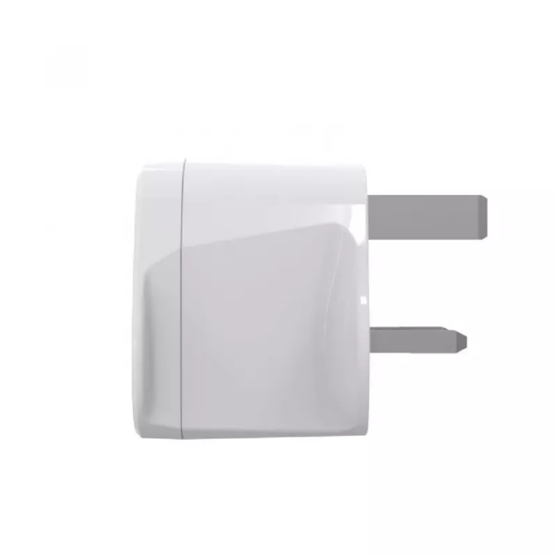 Adattatore di rete GEMBIRD A-AC-UKMINTF – spina UK tipo G a ingresso IEC-C13, 15 A