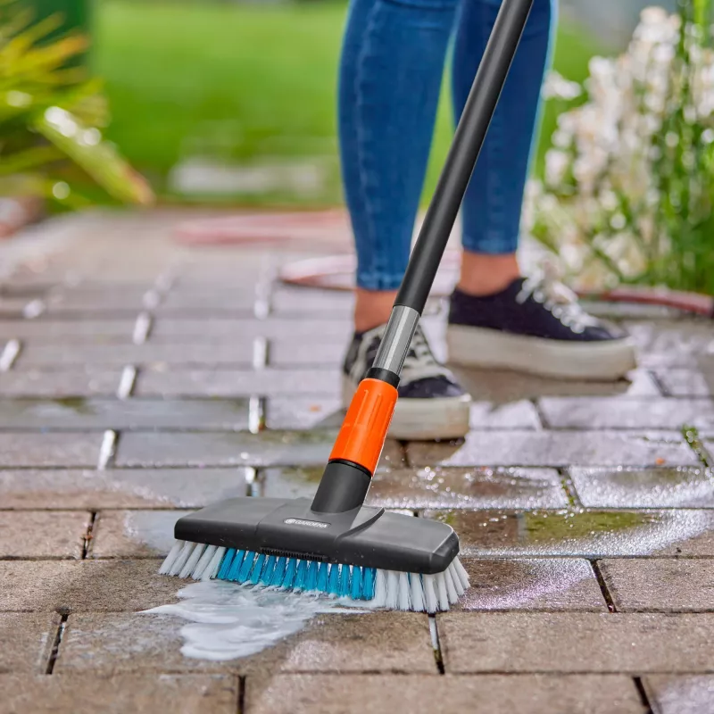 Gardena | Spazzola lavante Cleansystem per superfici più grandi e antigraffio, dura | 18816-20