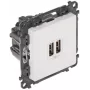 Presa di ricarica a parete Legrand Valena Life USB modello LE-753112 con porte USB integrate