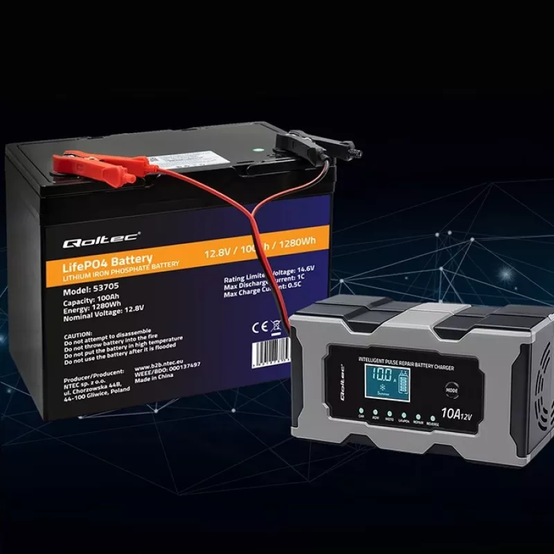 Caricabatterie QOLTEC 52493 12V 10A con funzione di riparazione per batterie AGM