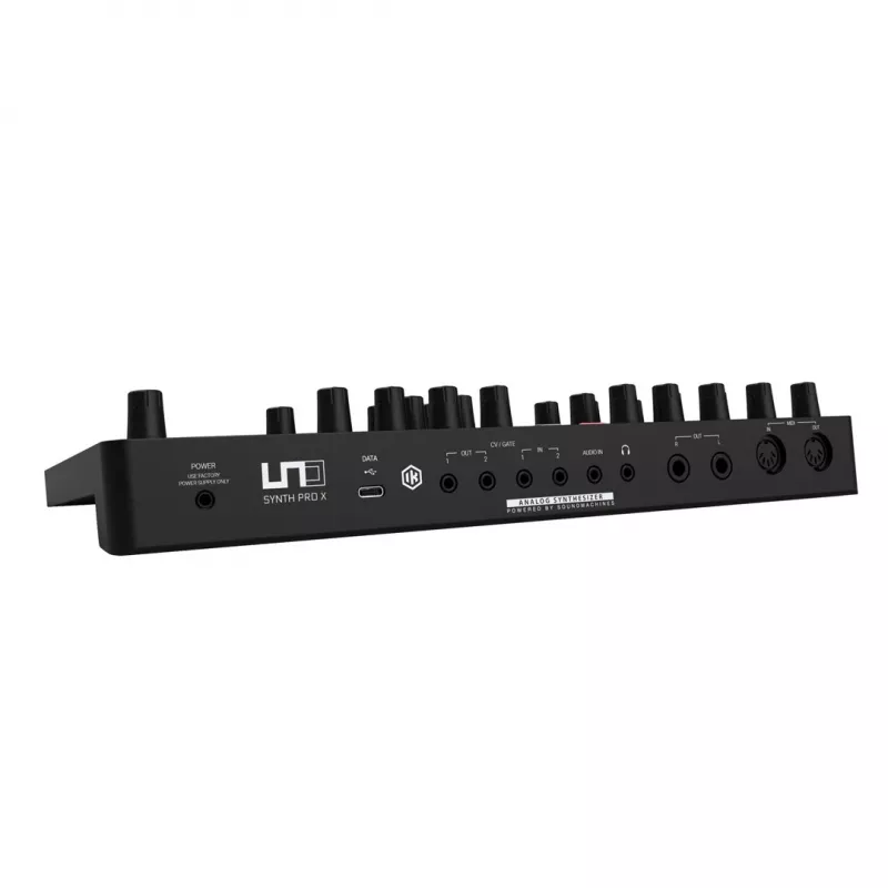 Sintetizzatore analizzatore ik multimedia Uno Synth Pro X — 8 voci di polifonia, modulo desktop