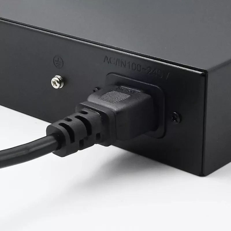 Switch di rete QOLTEC Gigabit Ethernet PoE 24xRJ45 2xSFP