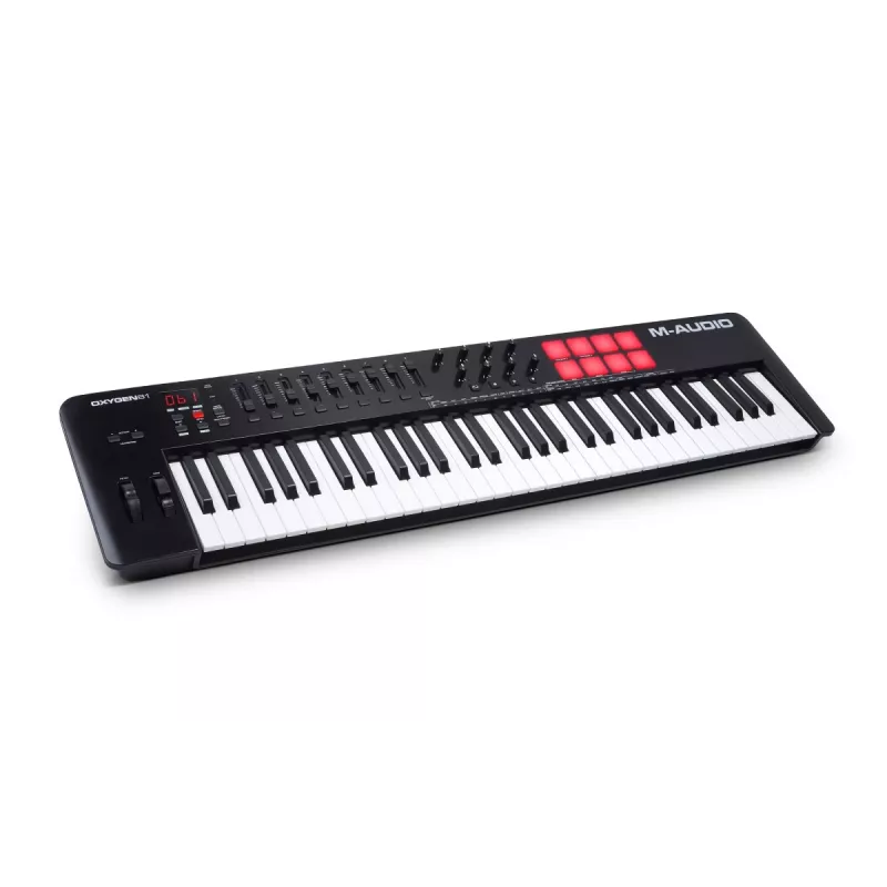 Tastiera MIDI M-Audio Oxygen 61 MKV – controller USB 61 tasti con 16 pad, 8 manopole, display, pitch bend (nero)