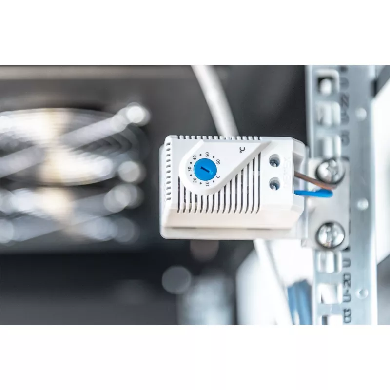 Unità di raffreddamento a tetto Digitus DN-19 FAN-4-B-N