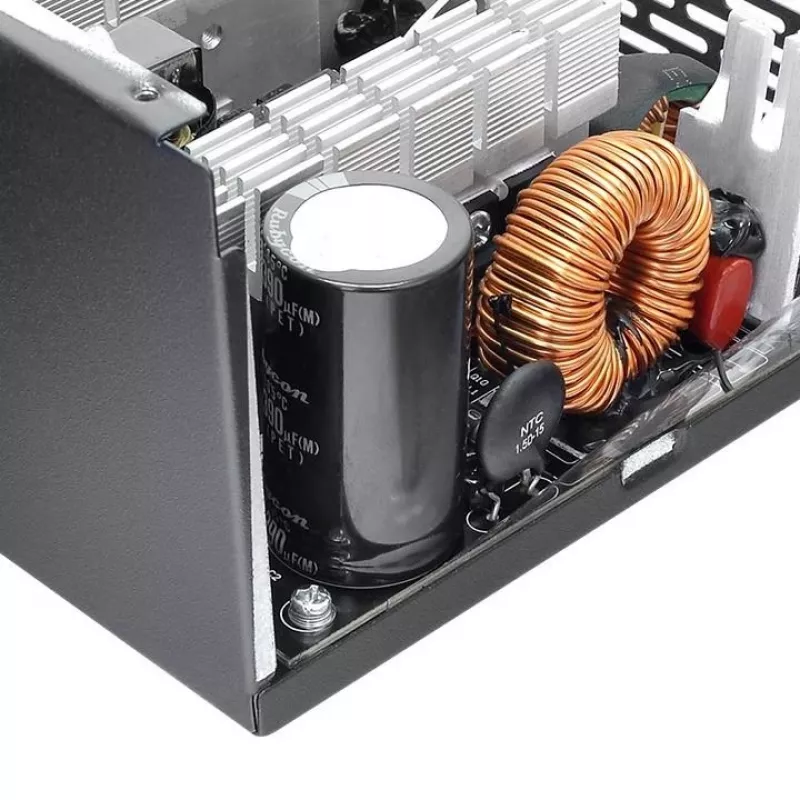 Alimentatore Thermaltake Smart BX1 PS-SPD-0650NNSABE-1 (650 W; attivo; 120 mm)