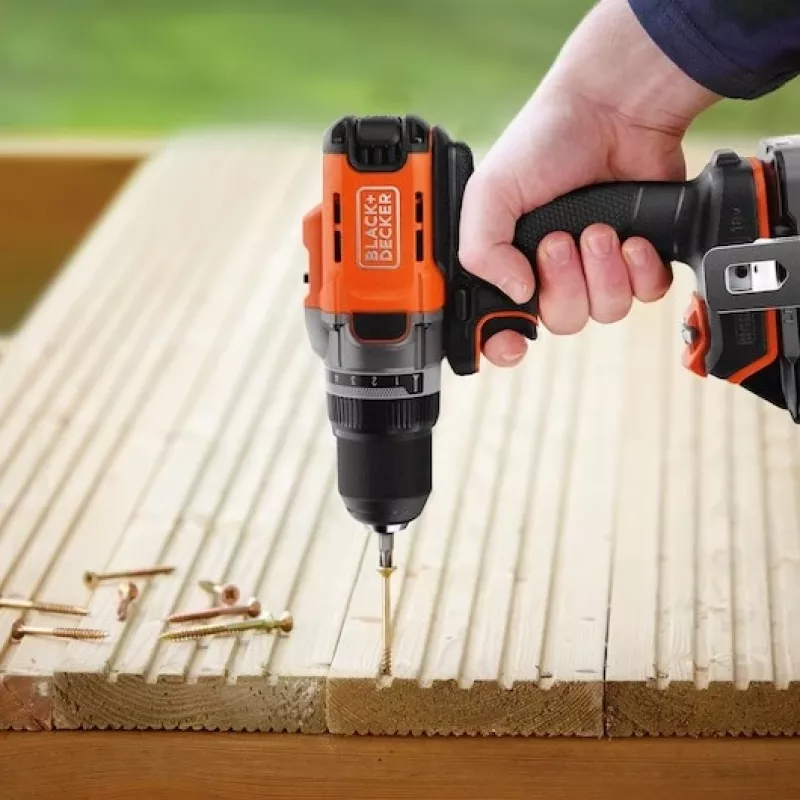Avvitatore a batteria Black & Decker BCD382XN 18V — trapano compatto 18 V (senza batteria)