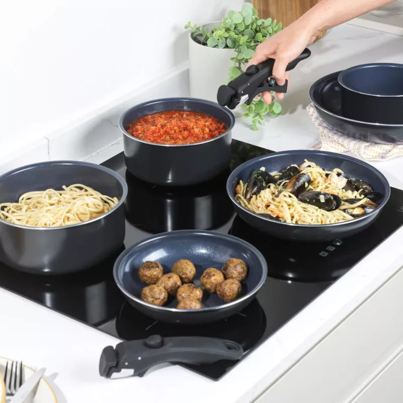 Set pentole Russell Hobbs RH03321EU7 — 8 pezzi, antiaderente, lavabile in lavastoviglie
