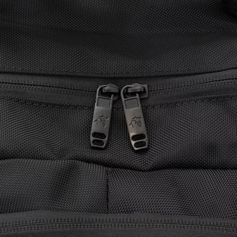 Zaino White Shark VOYAGER GBP-012 — nero, design resistente e idrorepellente