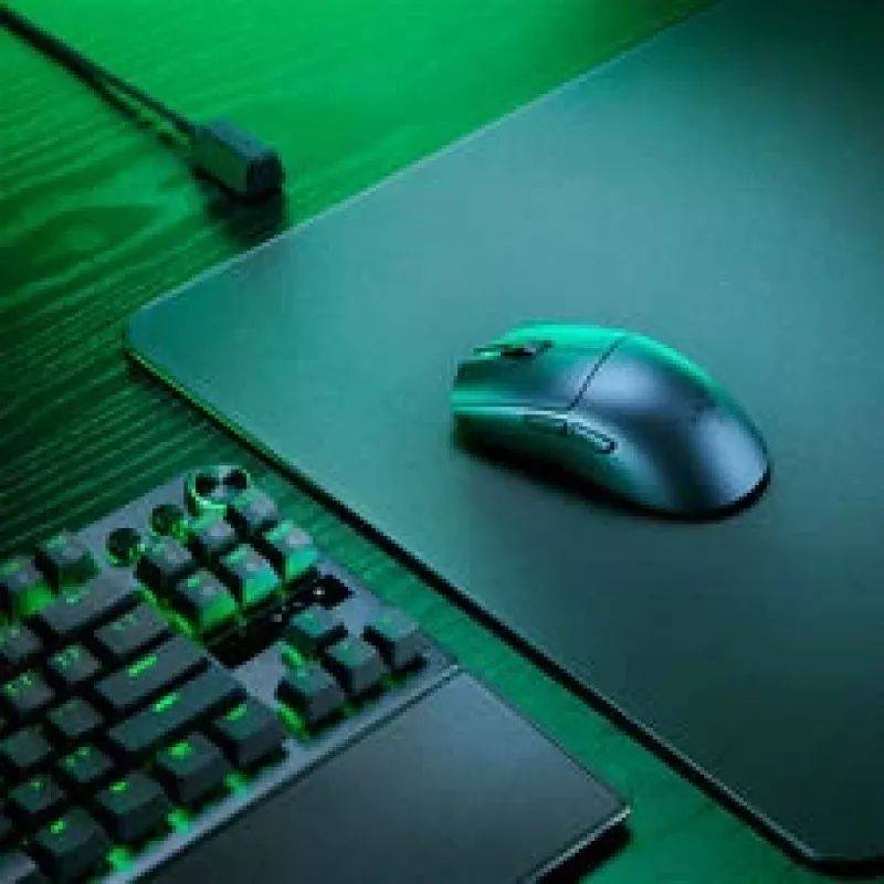 Bundle mouse da gaming e tappetino mouse Razer Viper V3 Pro + Gigantus M, nero