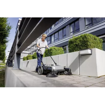 Spazzatrice Karcher AG KM 70/20 C 2SB, 22 kg, manuale