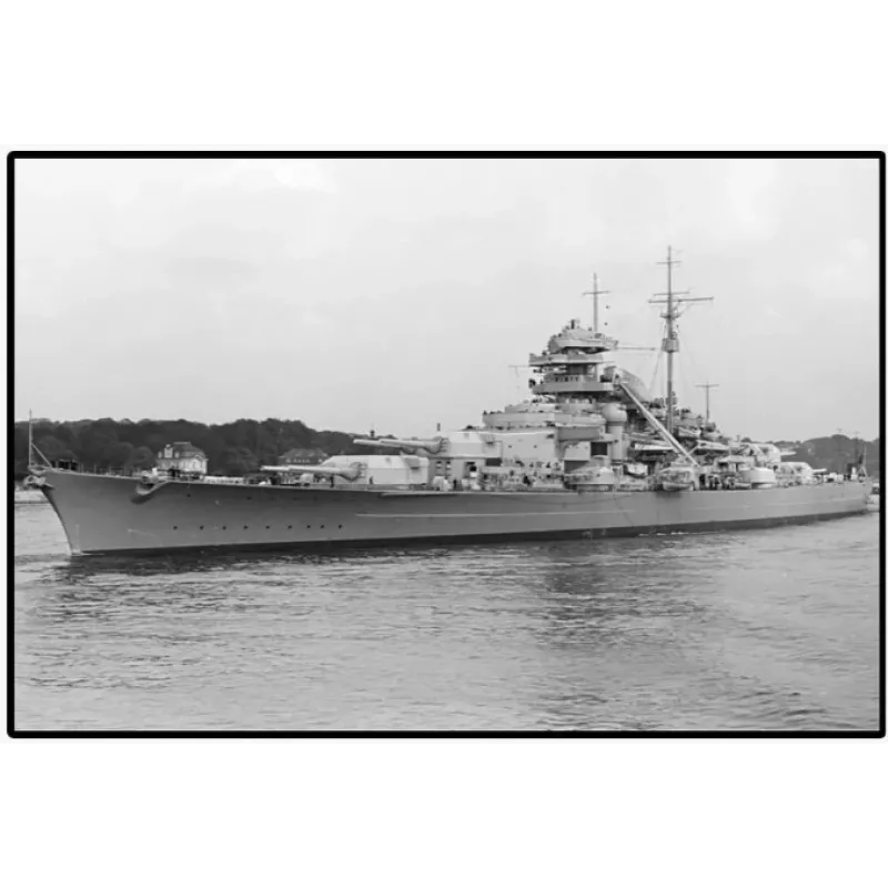 Kit Cobi corazzata Bismarck modello con 3204 pezzi - Cobi CO BI-4860