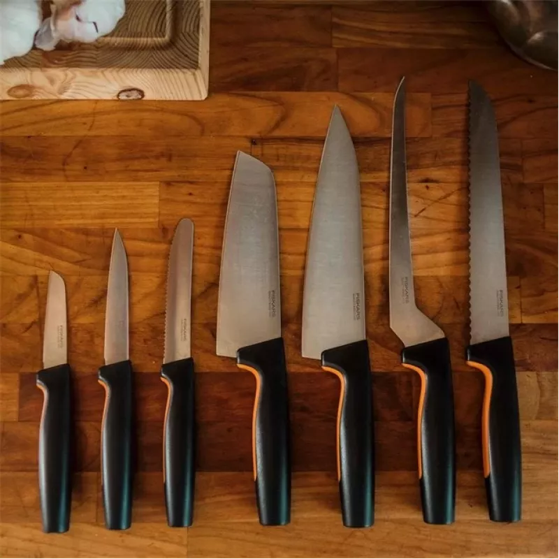 Fiskars 1057536 coltello da cucina in acciaio inox 1 pezzo coltello Santoku