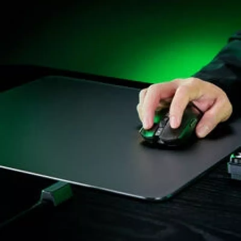 Bundle mouse da gaming e tappetino mouse Razer Viper V3 Pro + Gigantus M, nero