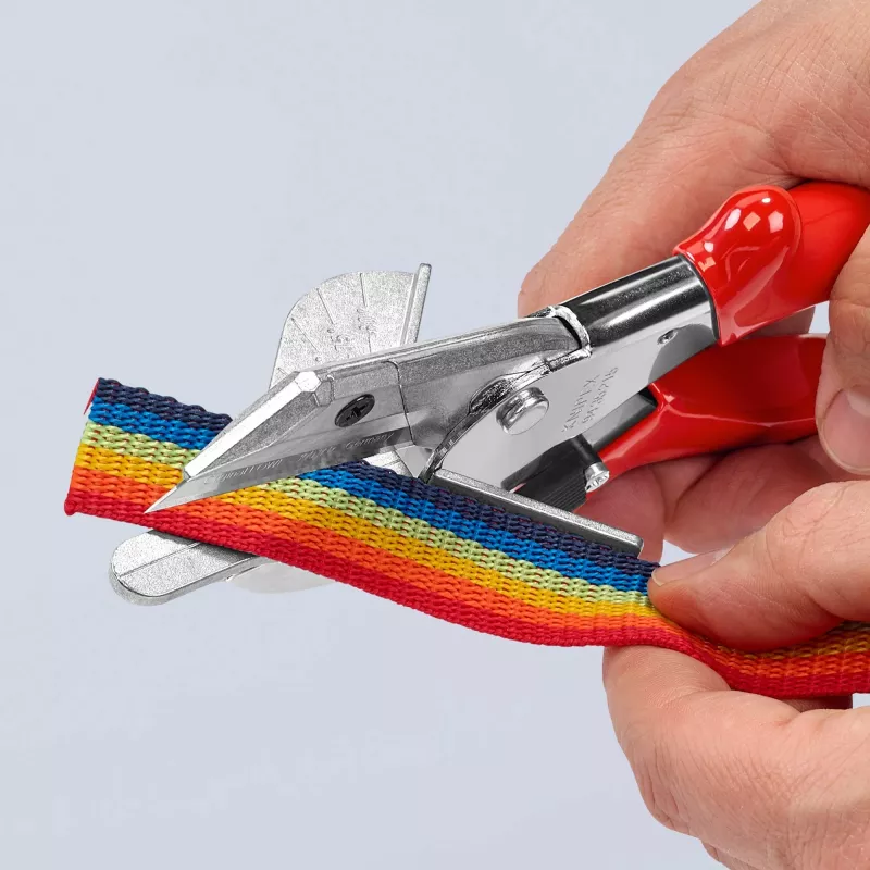 Knipex 94 35 215 Cesoia per tagli d'angolo per profili in plastica e gomma, 215 mm