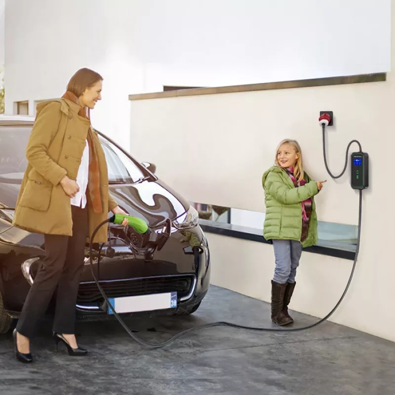 Caricabatterie mobile EV Qoltec regolabile 2in1 Type2 | 11kW | CEE 5 PIN | LCD | 3 fasi | portatile | wallbox | 5m