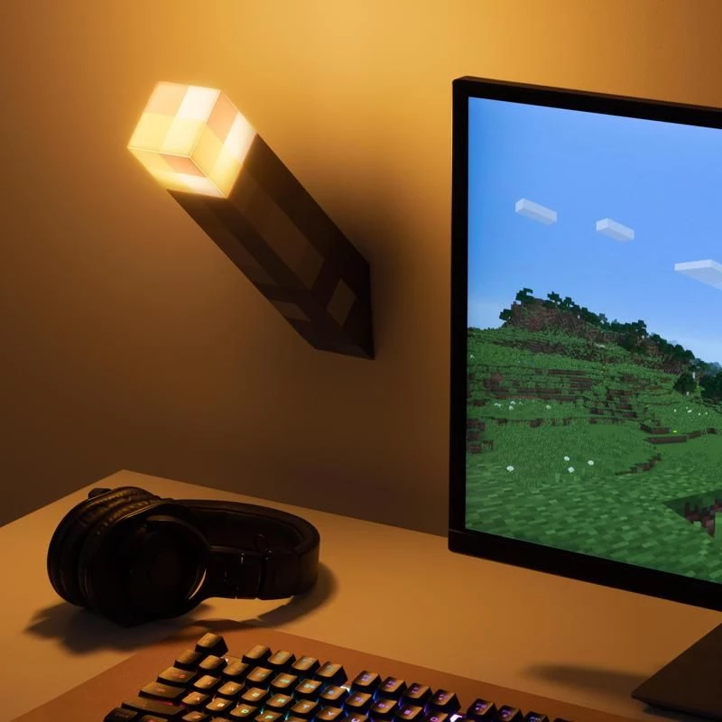 Lampada da tavolo Paladone Torch Light PP9202MCFV3 design Minecraft a batteria