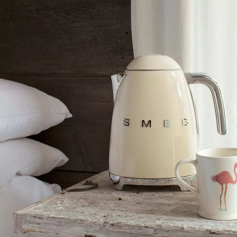 Bollitore Smeg 1.7L 2400W crema